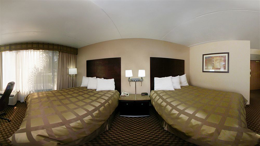 Quality Inn & Suites Талахаси Екстериор снимка