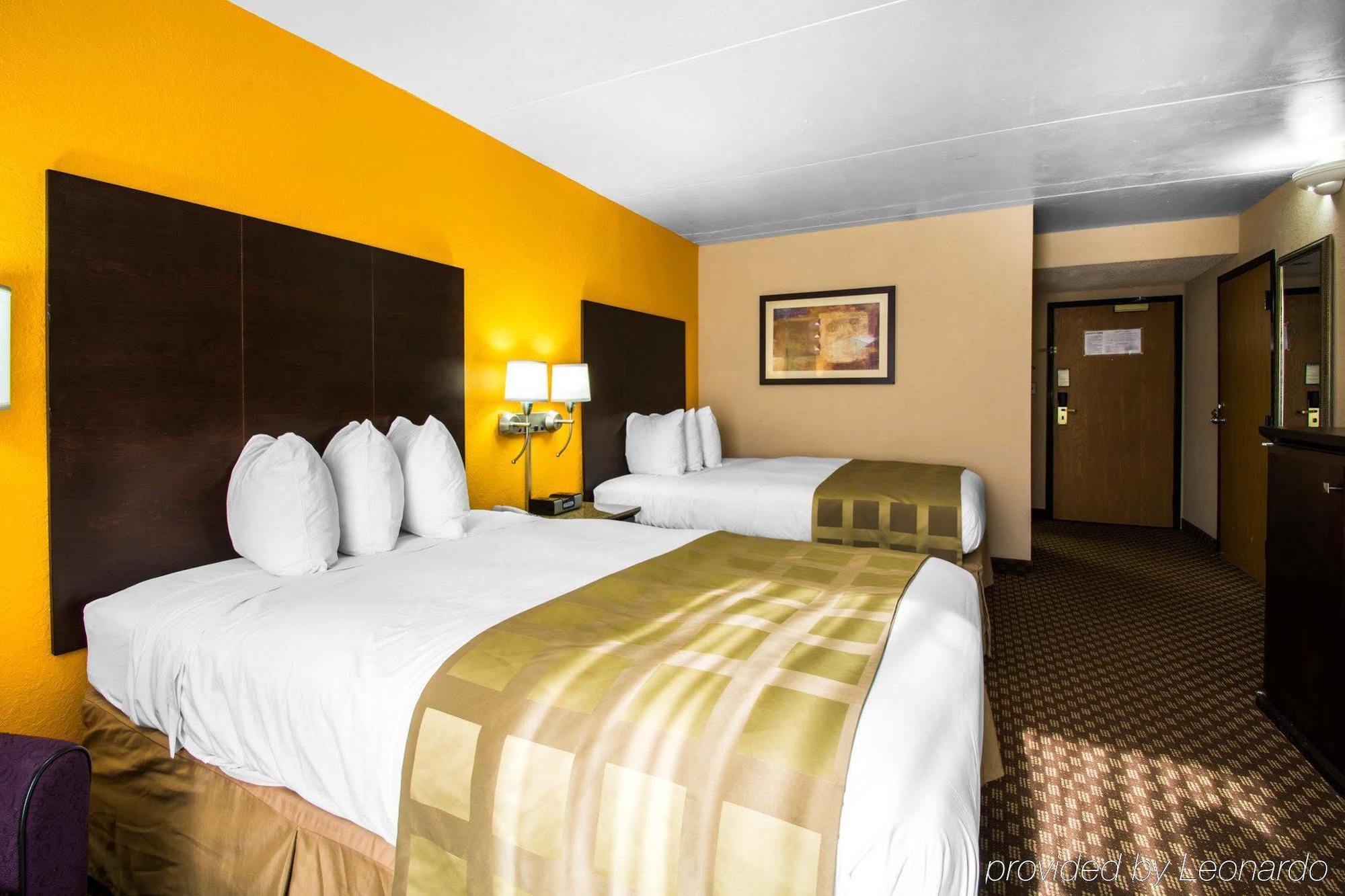 Quality Inn & Suites Талахаси Екстериор снимка