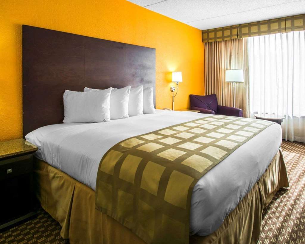 Quality Inn & Suites Талахаси Стая снимка