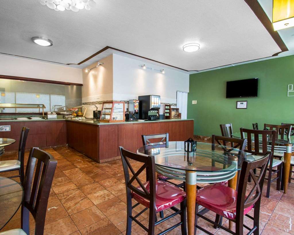 Quality Inn & Suites Талахаси Ресторант снимка